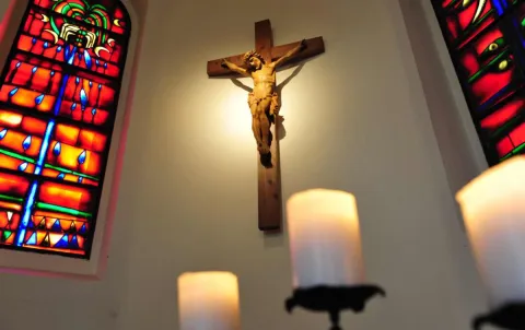 Künftig ein "halber Feiertag", dafür für alle: der Karfreitag. Foto: epd/Uschmann