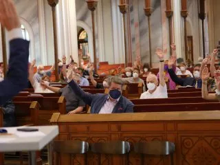 Das "Parlament" der Evangelischen Kirche A.B. in Wien tagte im Juni 2021 Corona-bedingt in der größten Evangelischen Kirche in Österreich - in der Gustav-Adolf-Kirche im 6. Wiener Bezirk.